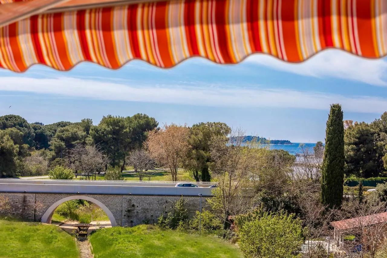 Apartment Vito With Sea View 파자나 크로아티아